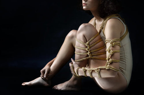 Rope Bondage for Beginners: Essential Knots, Safety, and Sensation Play