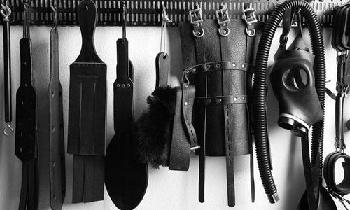 How to be a Dom: Orders and Rules House of Dasein