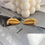 Veile Studios Abstract Mouth Diamond Buckle Copper Fashionable Personalized Earrings
