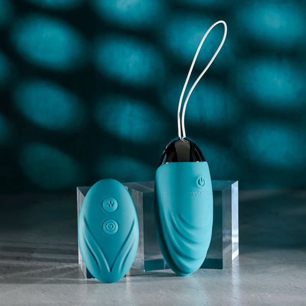 Evolved Oval Office Green 8.5 Cm Usb Rechargeable Wireless Egg With Remote Control Bullets