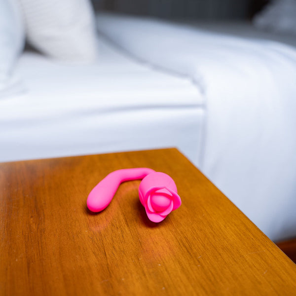 Maia Meadow Pink 14 Cm Usb Rechargeable Flower Stimulator Massagers & Wands