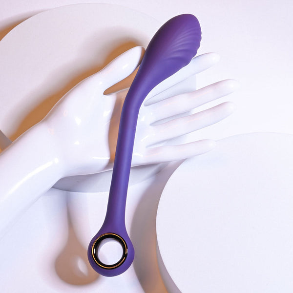 Playboy Pleasure Spot On Purple 22.6 Cm Usb Rechargeable Poseable G Spot  G Spot s