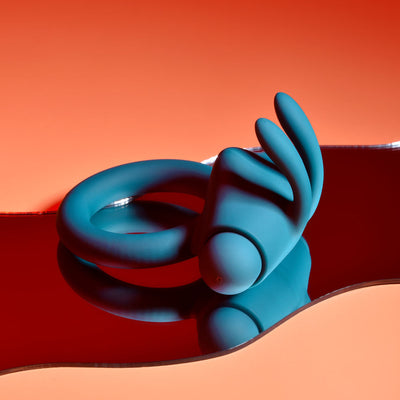 Playboy Pleasure Bunny Buzzer Green Usb Rechargeable Vibrating  Ring  Rings